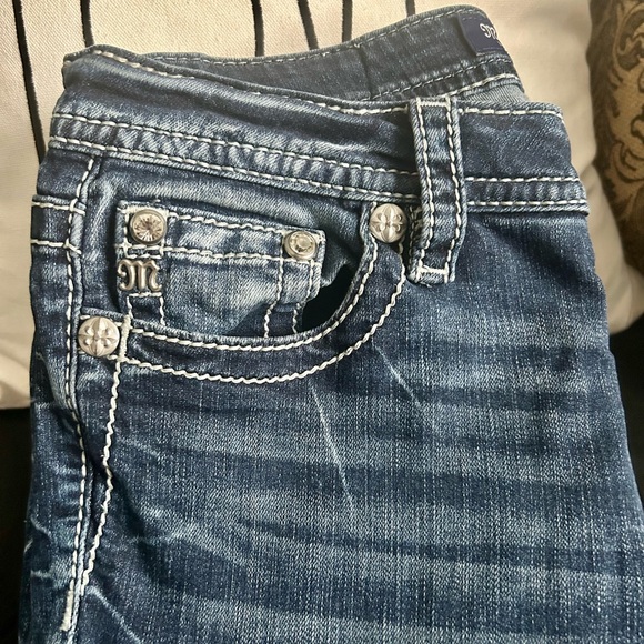 Miss Me Women's Mid Rise Slim Boot Jeans, Size: 28 - Picture 5 of 7